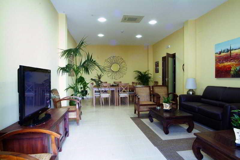 Apartamentos Sancho IV กอร์เตกานา ภายนอก รูปภาพ