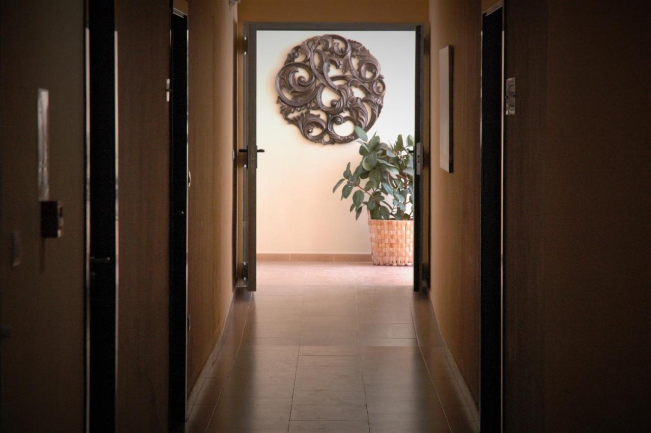 Apartamentos Sancho IV กอร์เตกานา ภายนอก รูปภาพ
