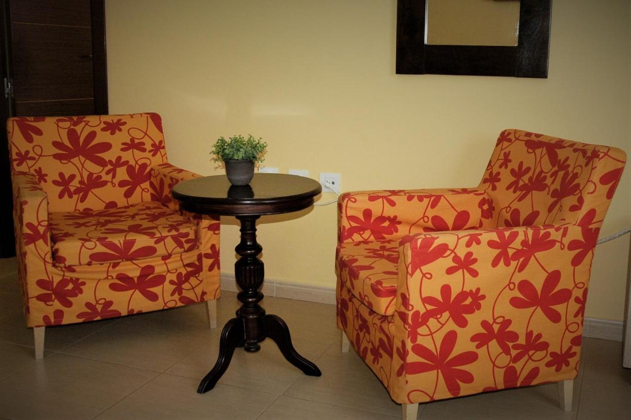 Apartamentos Sancho IV กอร์เตกานา ภายนอก รูปภาพ