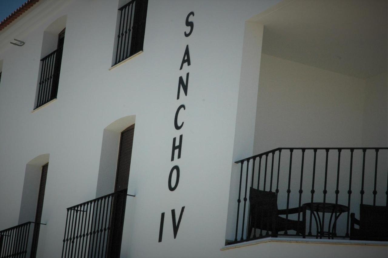 Apartamentos Sancho IV กอร์เตกานา ภายนอก รูปภาพ